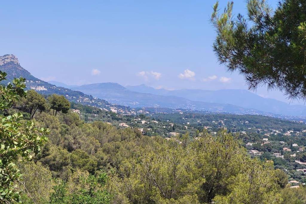 Villa Contemporary california style property, Sleep 5 1207 Route de Grasse, 06140 Tourrettes-sur-Loup