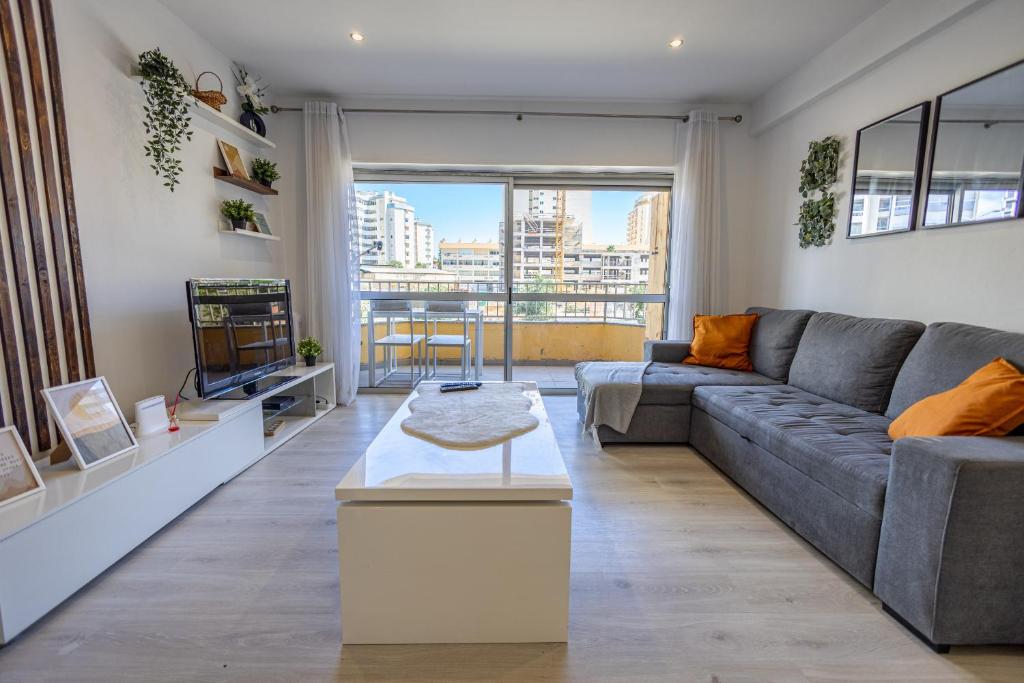 Appartement Contemporary Sandy Flat - Terrace & Seaside Rua das Ondas, G, Bloco B2, 8500-801 Portimão