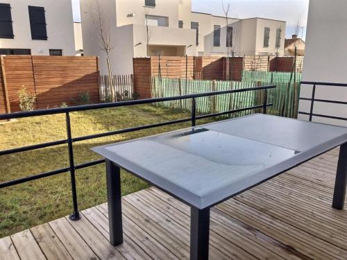 Coquet pavillon avec jardin et terrasse dans une résidence à 500m de la mer Sérignan france