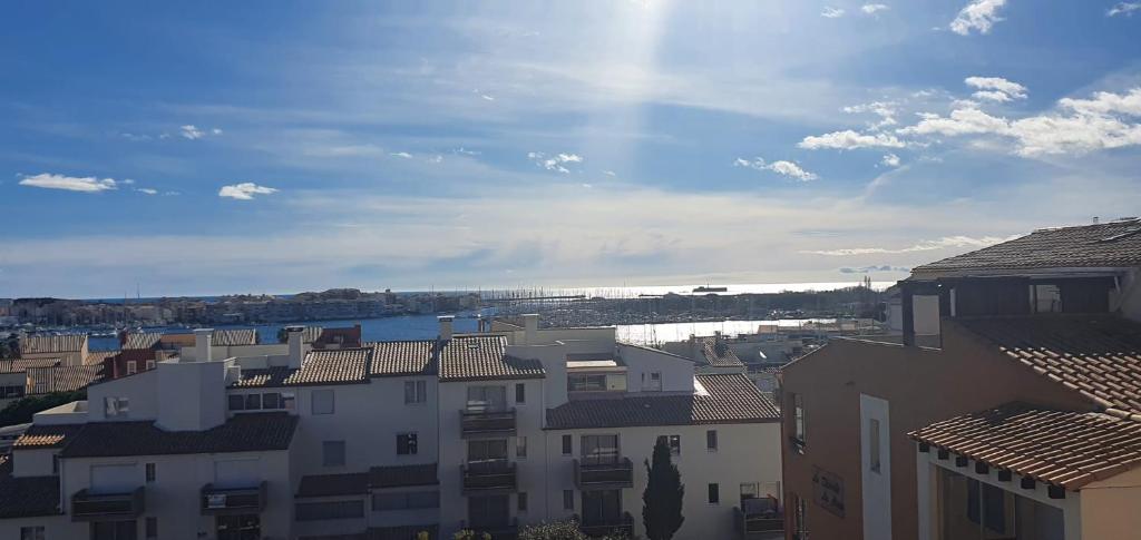 Appartement Coquet studio au centre port du Cap d'Agde 3 Rue des Chandelles, 34300 Le Cap d\'Agde