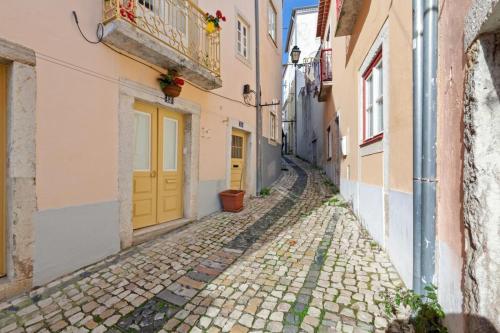 Cosy 1 Bedroom Apartment in St George's Castle Lisbonne portugal