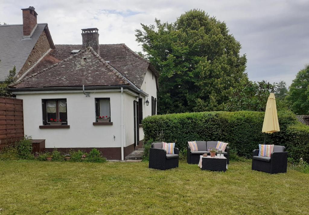 Maison de vacances Cosy 2 bedroom house with garden and terrace 11 Rue des Farges, 19230 Ségur-le-Château