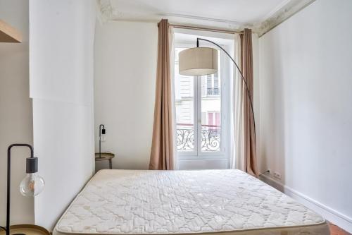 Appartement Cosy and bright apartment located in Paris 18 22 rue houdon Paris