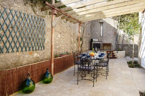 Cosy and Charming family home in South France Puimisson france