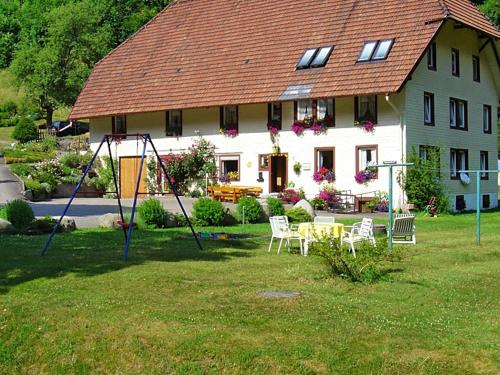 Cosy apartment in country home style with use of garden Triberg im Schwarzwald allemagne