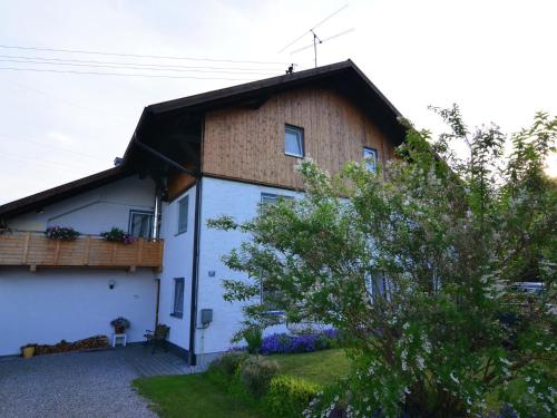 Cosy apartment in Lechbruck Bavaria with garden Lechbruck am See allemagne