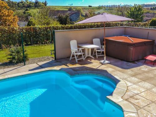 Cosy Apartment in Segonzac with Swimming Pool Segonzac france