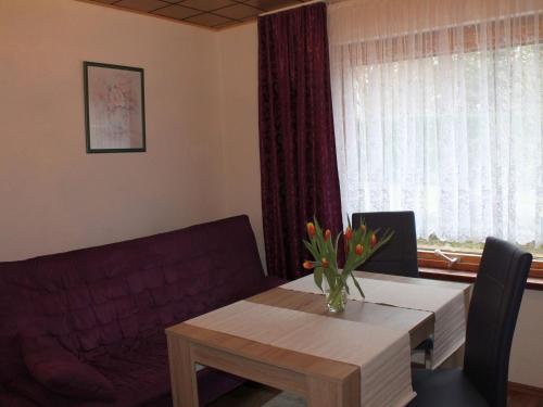 Maison de vacances Cosy Bungalow in Alt Bukow OT Bantow with Terrace  Bantow