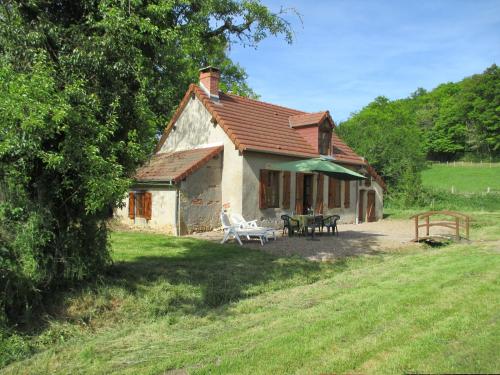 Cosy Burgundy house for nature lovers Isenay france