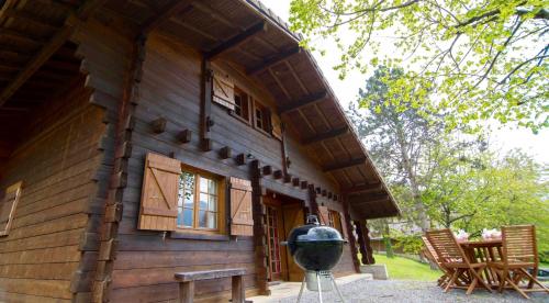 Chalet Cosy Chalet 50m du lac by LocationlacAnnecy, LLA Selections de Talloires, 2198 Doussard