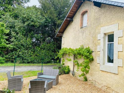 Cosy Cottage with pool in the countryside France Persac france