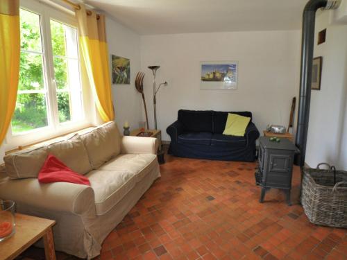 Maison de vacances Cosy holiday home in Montrichard with shared pool  Bourré