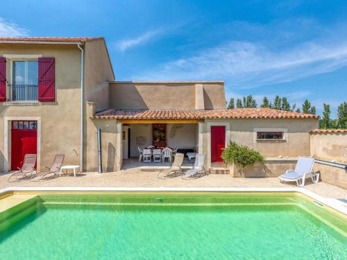 Maison de vacances Cosy Holiday Home in Provence with Swimming Pool  Rasteau