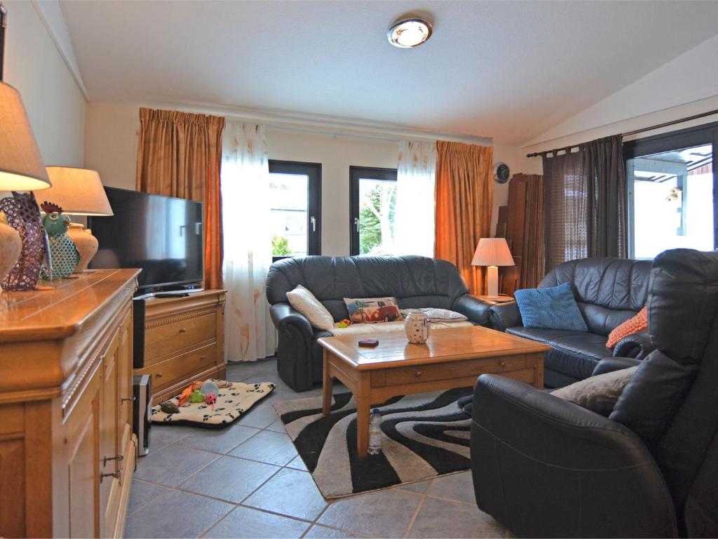 Maison de vacances Cosy Holiday Home in Willingen Usseln with Terrace , 34508 Stryck