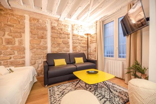 Cosy home in Paris Center - With AC Paris france