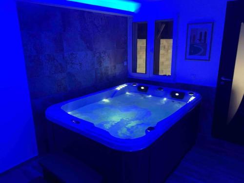 Appartement Cosy jacuzzi Rue Antoine Yrondelle Orange