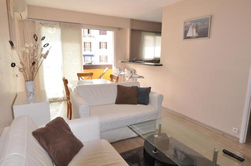 Appartement Cosy One-Bedroom Apartment -StayInAntibes- Le Cosy 16 Boulevard Dugommier Antibes