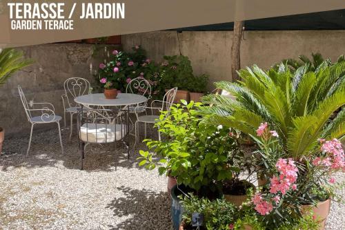 Appart'hôtel Cosycocoon La Bastide 10 Place de l'Observance Draguignan