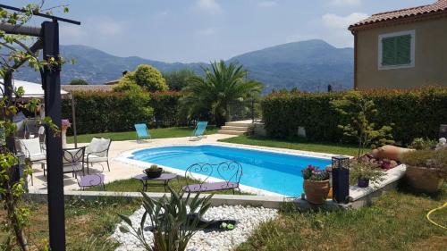 Maison de vacances COTE D'AZUR DANS LE PARADIS 309 Chemin de la Chapelle Carros