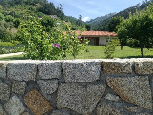 Maison de vacances Cottage, Casa do Laranjal - Near Gerês R. de São Julião, 35, Parada de Bouro, Vieira do Minho Gerês