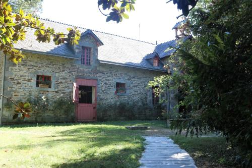 Cottage du Manoir de Trégaray Sixt-sur-Aff france