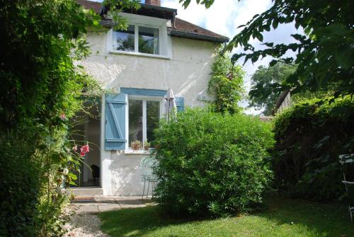 Maisons de vacances Cottage Les Quatre Saisons 7, rue de Falaise Giverny