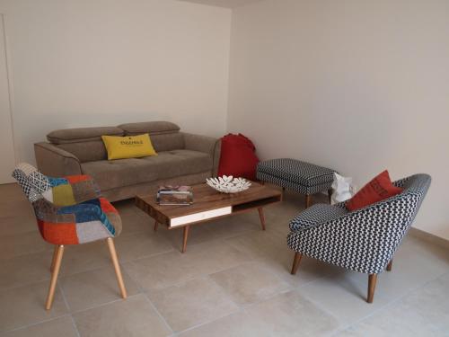 Cottage nuiton Nuits-Saint-Georges france