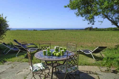 Cottage, Tredrez-Locquemeau Bas Kerhain france