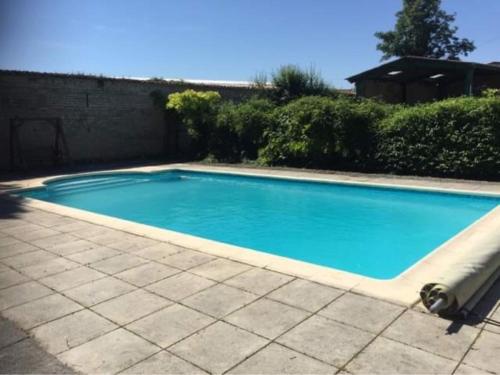 Country 4 bed house with private heated pool Dampierre-sur-Boutonne france