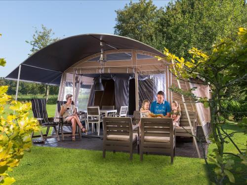 Tente de luxe Country Camp Camping Le Clou Meynard Meynard