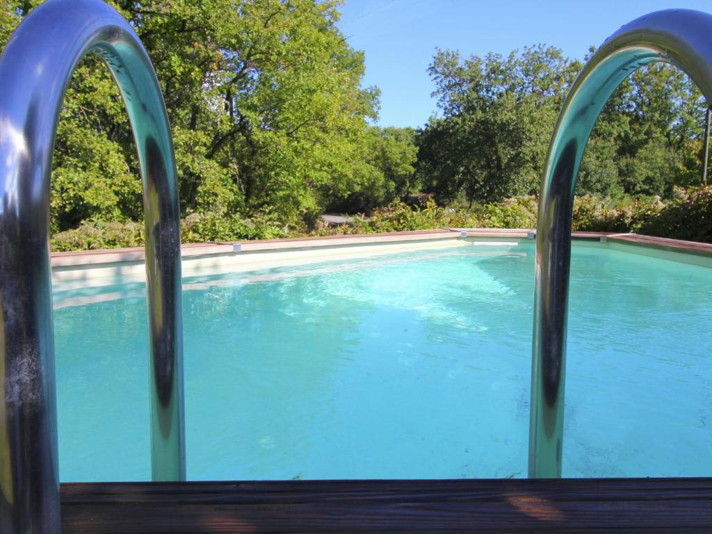 Maison de vacances Countryside Cottage with above ground pool peaceful surroundings , 84580 Oppède