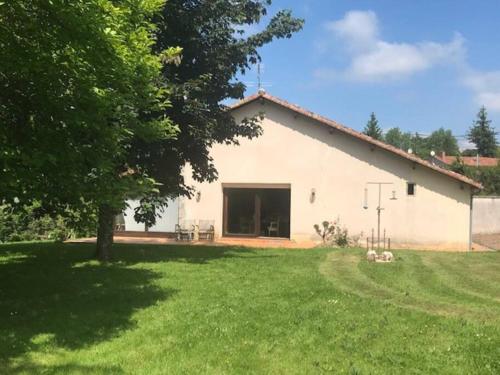 Maison de vacances Countryside Home with Private Pond and Forest. 6 Prevoireau Secondigny