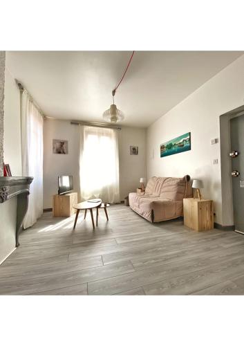 Appartement Coup de Coeur au pied du château - Joli studio idéalement placé 6 côte Saint Maurice Annecy