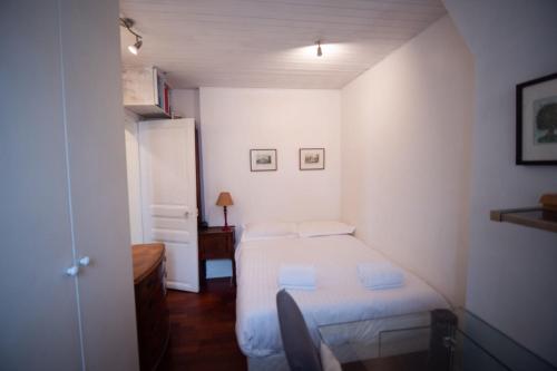 Cozy 1 Bedroom Apartment In 14th Paris france