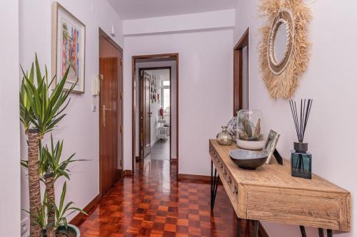 Cozy 3 bedroom apartment in front of the subway Lisbonne portugal