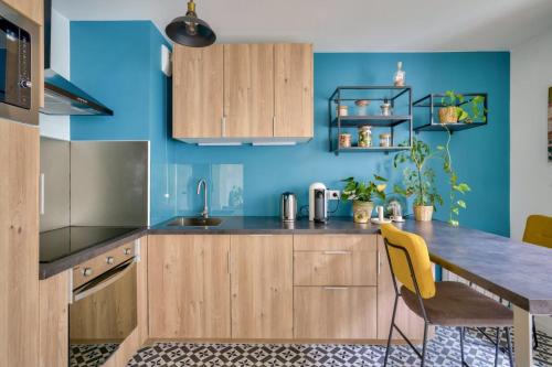 Appartement Cozy apartment for 4 in the Epinette neighborhood 32 Rue Leibniz Paris