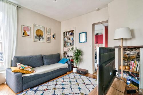 Cozy apartment for 4 located near Père Lachaise Paris france