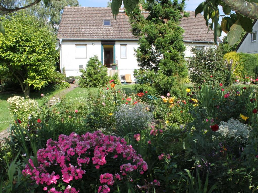 Appartement Cozy Apartment in Walkendorf with Garden , 17179 Walkendorf