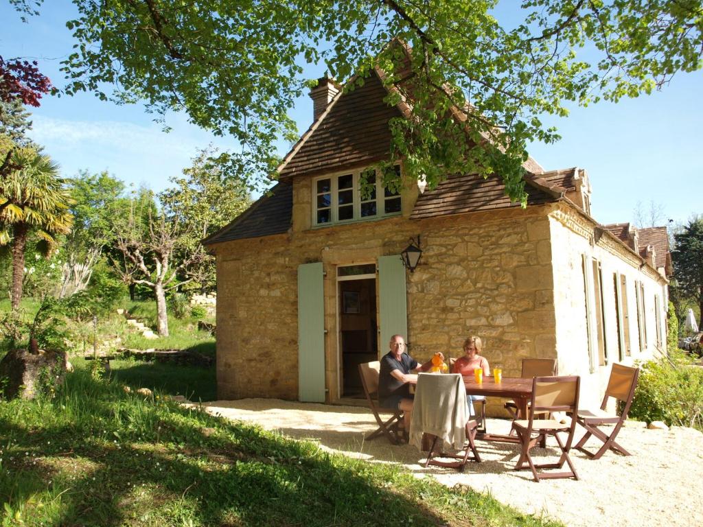 Maison de vacances Cozy Cottage in Aquitaine with Private Swimming Pool , 24620 Peyzac-le-Moustier