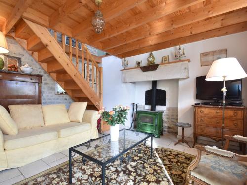 Cozy Cottage in Fresville with Garden Fresville france