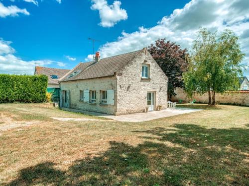 Maison de vacances Cozy Farm House in Boncourt with Barbeque  Sainte-Preuve