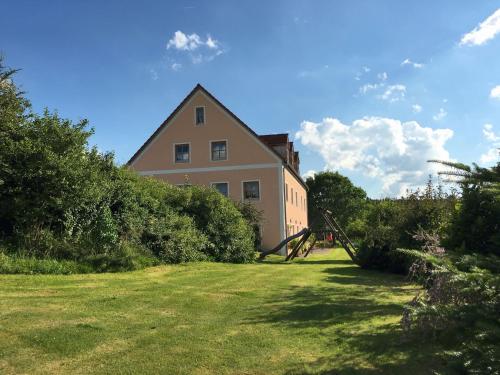 Cozy group house with its own garden and wellness area Dietersdorf allemagne