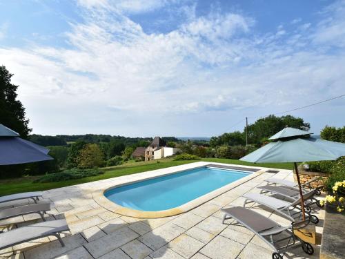 Cozy Holiday Home in Coux et Bigaroque with a Private Pool Mouzens france