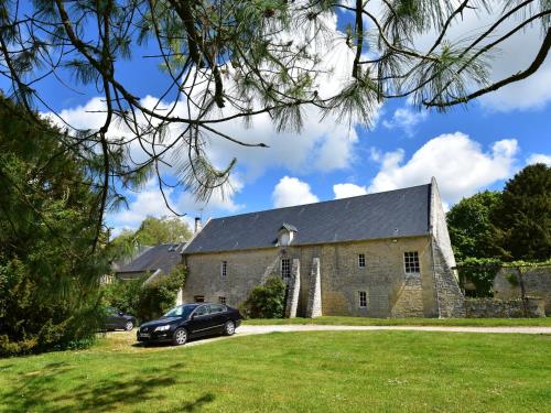 Cozy Holiday Home in Lantheuil with Garden Lantheuil france