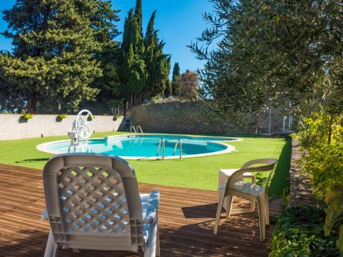 Cozy Holiday Home in Montbrun des Corbi res with Pool Montbrun-des-Corbières france