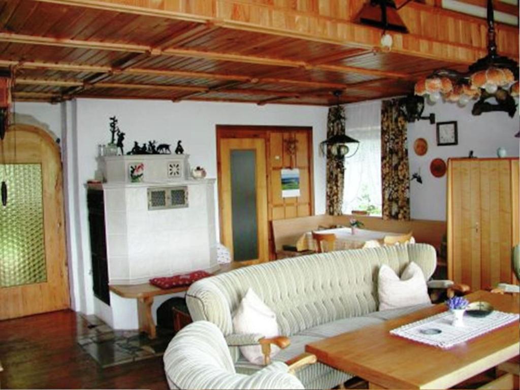 Maison de vacances Cozy Pet friendly Holiday Home in T nnesberg , 92723 Tännesberg