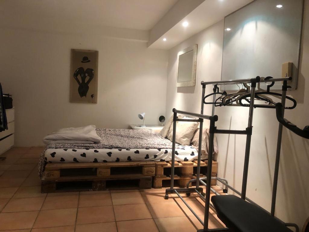 Appartement Cozy Souterrain im Westen Stuttgarts 14A Hasenbergstraße, 70178 Stuttgart