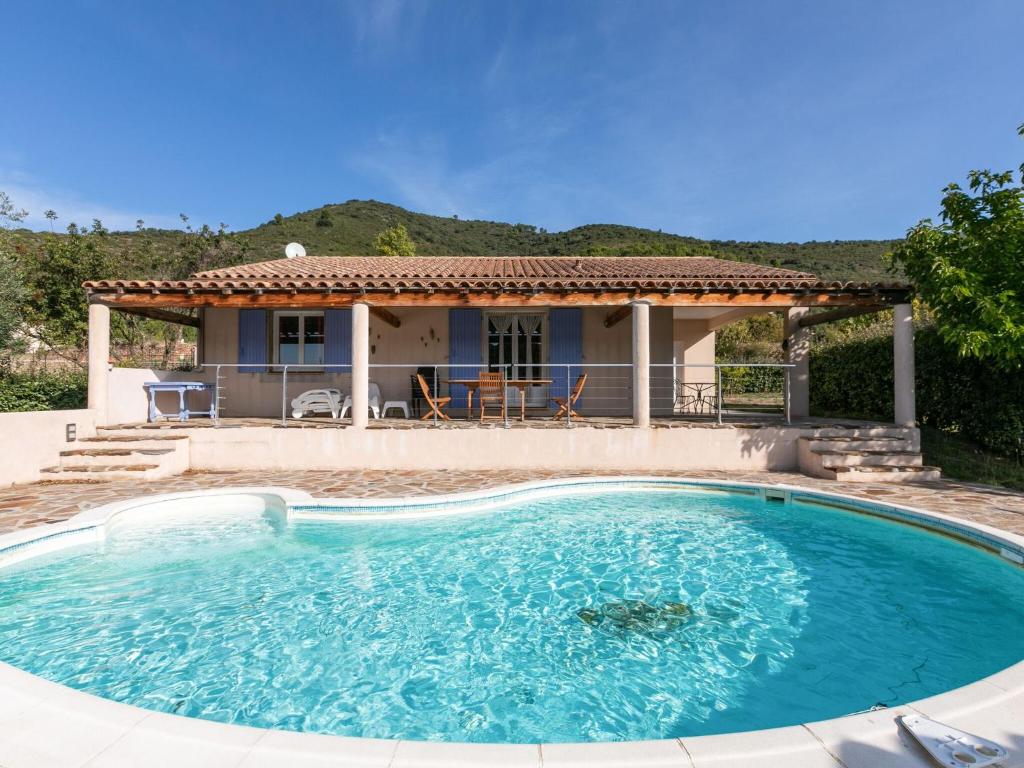 Villa Cozy Villa in Roquebrun with Private Pool , 34460 Roquebrun