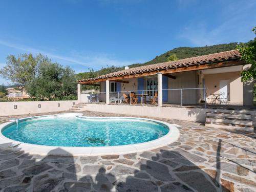 Villa Cozy Villa in Roquebrun with Private Pool  Roquebrun