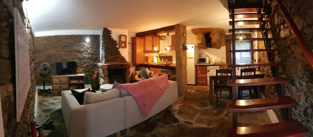 Maison de vacances Cozy Xisto Rua do Espirito Santo N 43, 6005-250 Mata